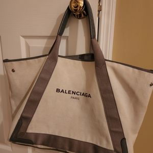 AUTHENTIC BALENCIAGA TOTE
